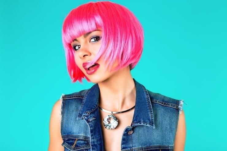 Complete easy guide on how to style a cosplay wig for beginners with simple tools and pro tips