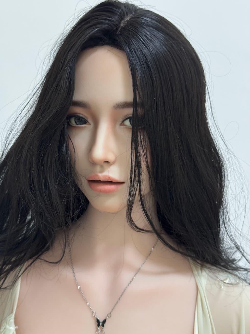 why do the british wear wigs in court explained with history, symbolism and surprising modern twists