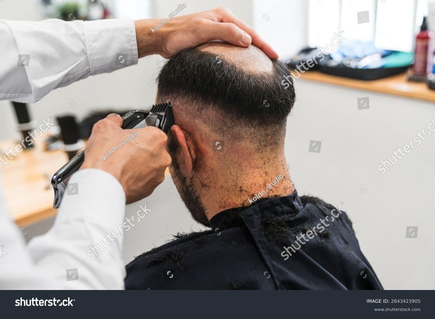 do they still wear wigs in british courts A practical 2025 guide on who wears them why and the current rules