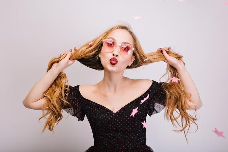 does cal on sweet magnolias wear a wig - fan theories, on set evidence and cast hairline clues