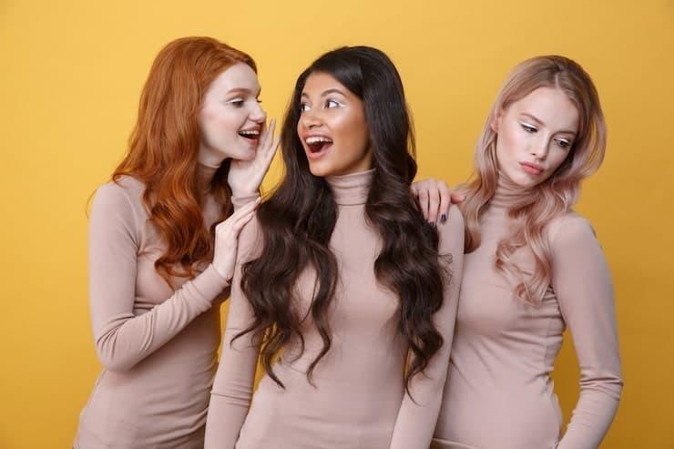 Best Color Wigs This Season - How to Pick, Care for and Style Vibrant Hair