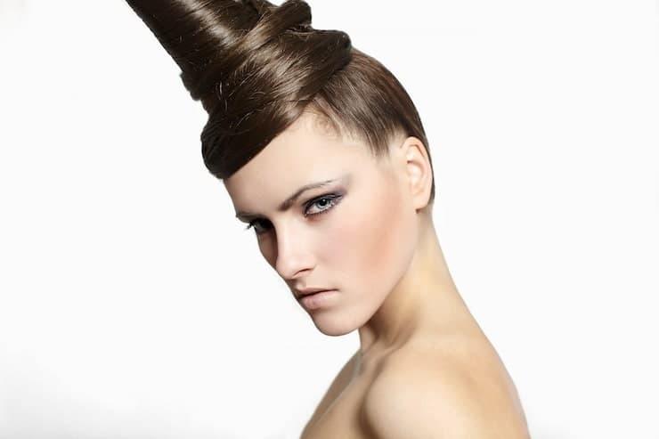 7 quick ideas on how to make a halloween wig look better for a realistic spooky costume