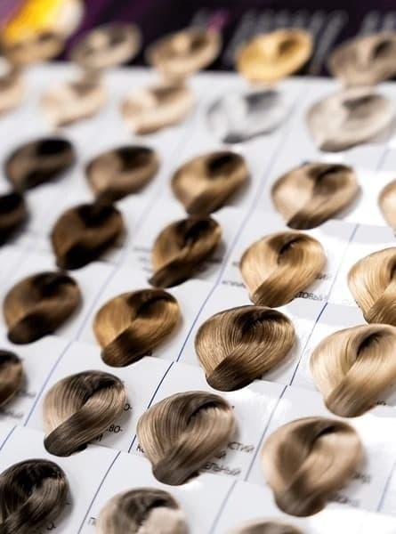 10 Easy Steps on how to keep a wig from falling off for a secure all day fit