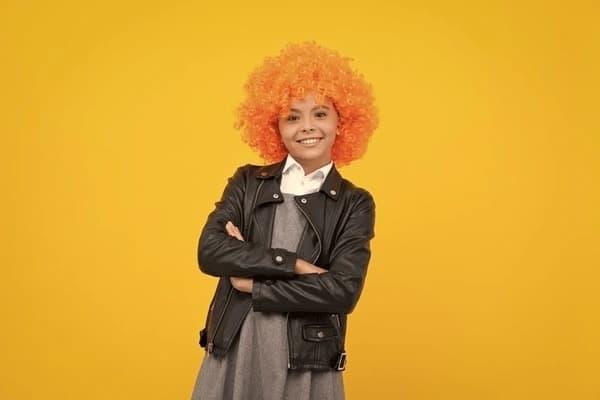 Uncovering why did andy warhol wear a wig and the myths behind his signature style