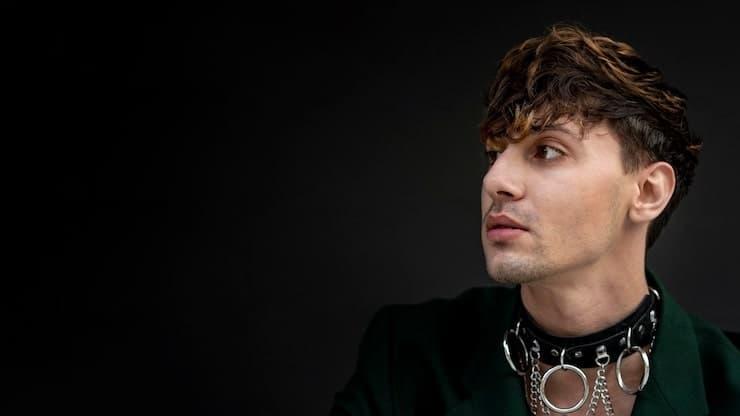 how to make wig look natural - 12 pro tricks for seamless realistic styling